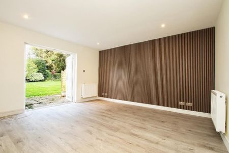 2 bedroom terraced house to rent - Photo 2