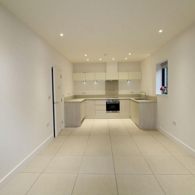 2 bedroom property to rent - Photo 1