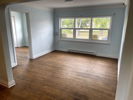 For Lease - 36 Essex Street Unit# B, Guelph, Ontario - Photo 3