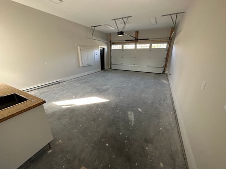 25 Peaceful Place – Beautiful Executive 3 Bedroom + Den/ 2.5 Bathroom Semi Detached Home with Double Attached Garage| $3,000 Avail November 1st - Photo 4