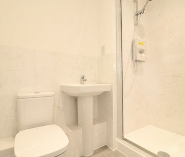 2 bedroom flat to rent, - Photo 4