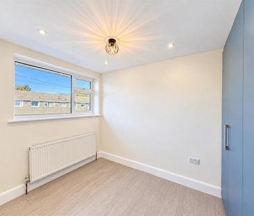 3 bedroom terraced house to rent - Photo 6