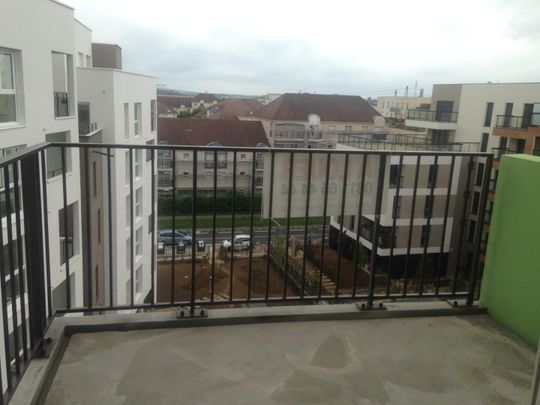 location Appartement T3 DE 66m² À CERGY - Photo 1