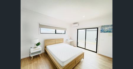 Private Ensuite Room - All utilities Included I From $325/week - Photo 3