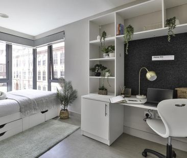 1 bedroom in a flat share to rent - Photo 2