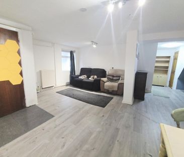 Long Oaks Avenue, Uplands, SWANSEA - Photo 1