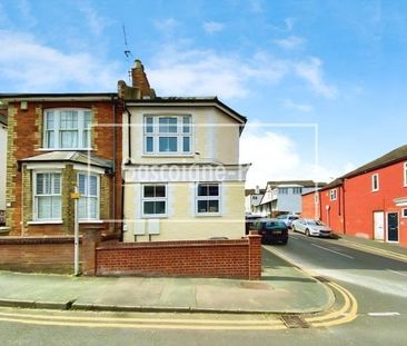 ., Denzil Road, Guildford - Photo 3