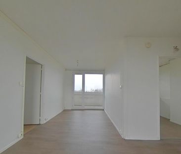 Appartement T5 à VERVINS - Photo 1