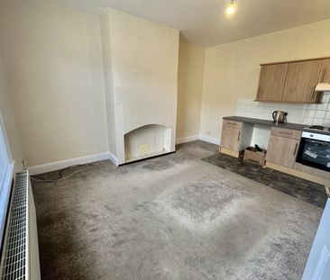 May Street - Photo 4