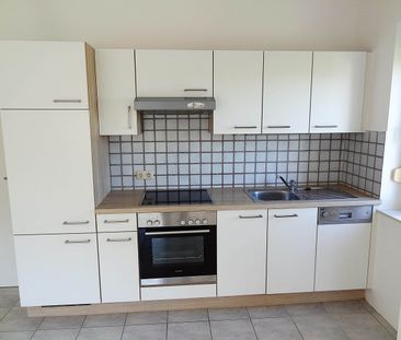 Sonnige Mietwohnung mit Carport-Stellplatz am ruhigen Stadtrand von... - Foto 2