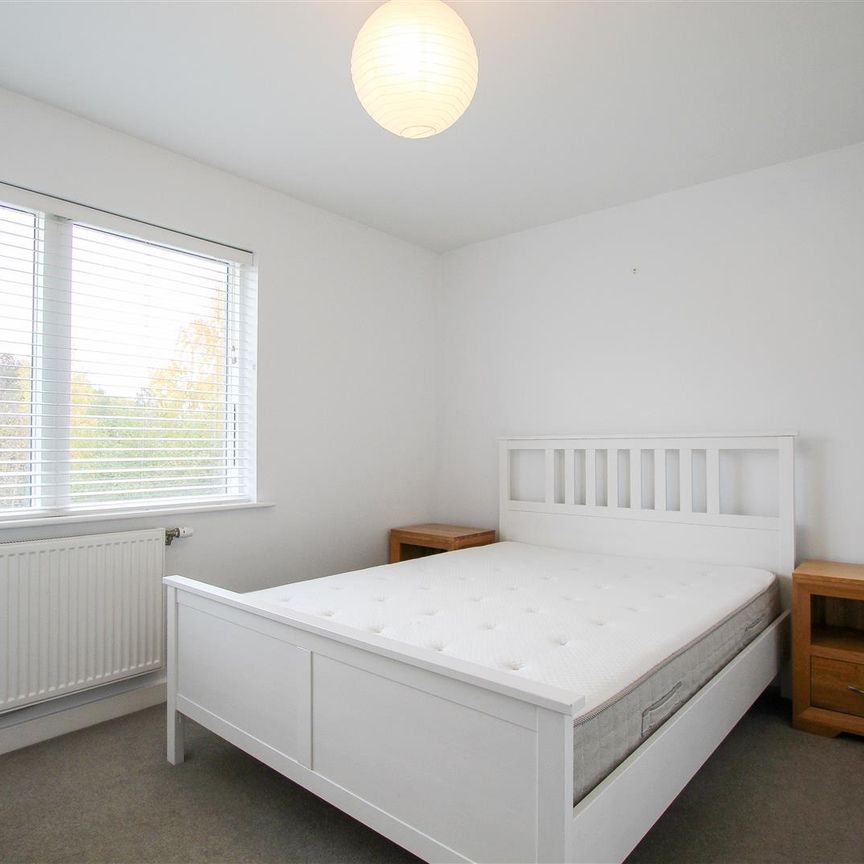 Glebe Farm Drive, Trumpington, Cambridge - Photo 1
