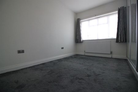 Heathfield Road, London - Photo 2