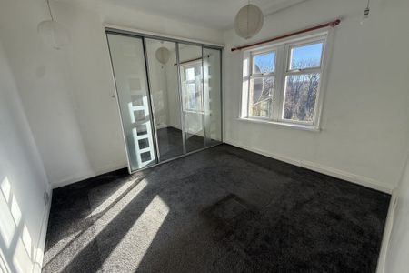 Scale Hill - Photo 3