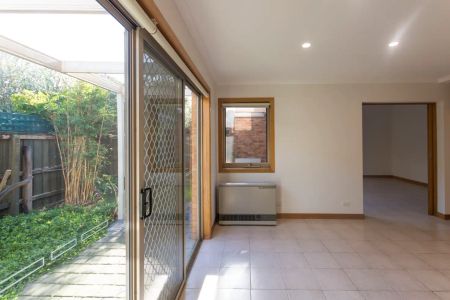 “Unsurpassed Convenience in the heart of Leafy Coburg Awaits” - Photo 3