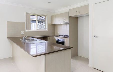 Stylish Family Living - Photo 3