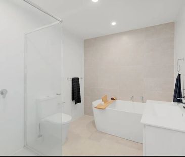 Modern apartment with lift - Photo 4