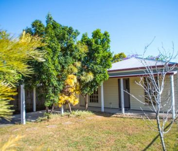 Charming Coopers Plains Family Home - Photo 5