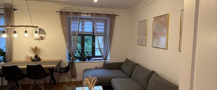 Nachmieter gesucht ! Wohnung möbliert - Foto 1