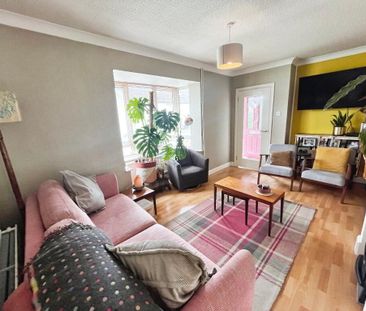 47 Larch Grove, Dunmurry, Belfast, BT17 9QG - Photo 3