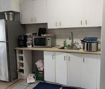 Beau 4 1/2 Situé Au Premier étage - Photo 3