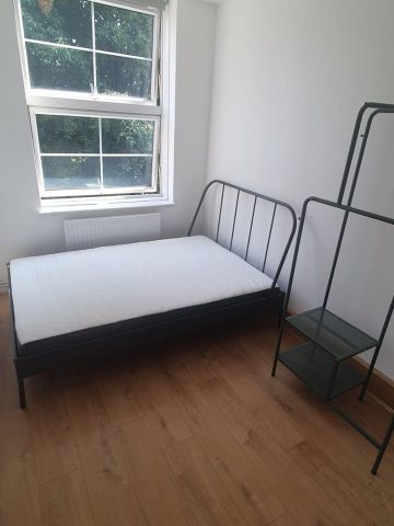 3 Bed Flat, Matilda House, E1W - Photo 5