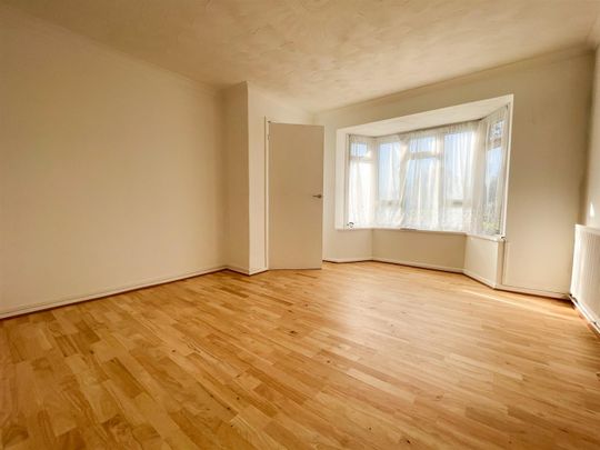 Southfield, Polegate - Photo 1