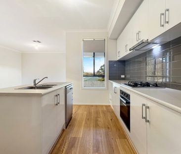 Contemporary and Spacious! - Photo 6