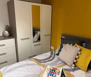 1 bedroom in a house share to rent - Photo 6