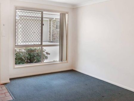 Fantastic 2 Bedroom Brick in a Perfect Location - Photo 5