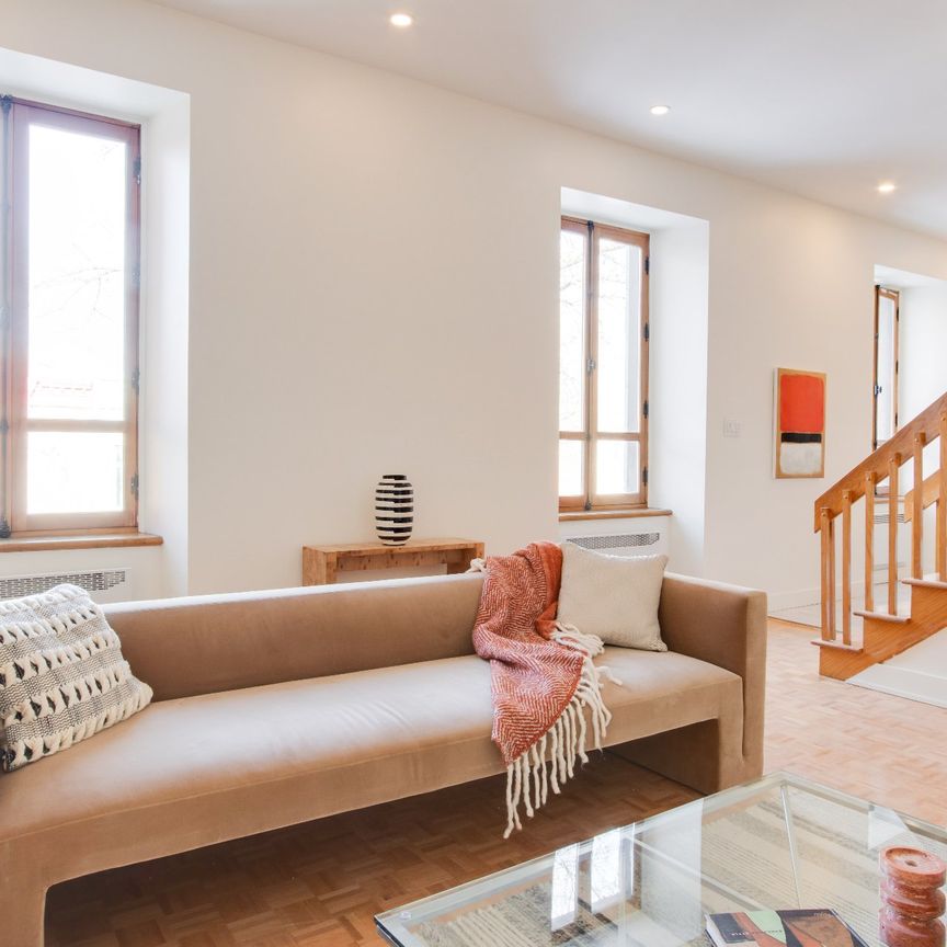 2054 Rue St-Denis #A - Photo 1