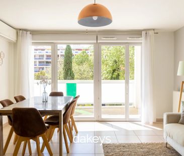 Location Appartement 3 pièces 64m² MARSEILLE 8ème - Photo 3
