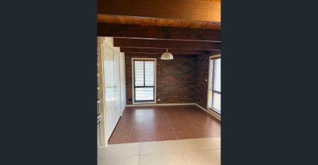 Cosy One-Bedroom Unit – Utilities Included! - Photo 2