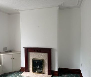 3 bedroom end of terrace house to rent - Photo 1