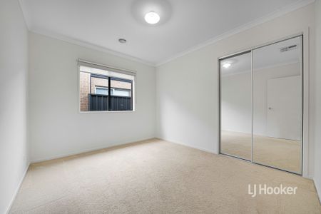 54 Tarlo Drive, Tarneit VIC, Belconnen - Photo 4