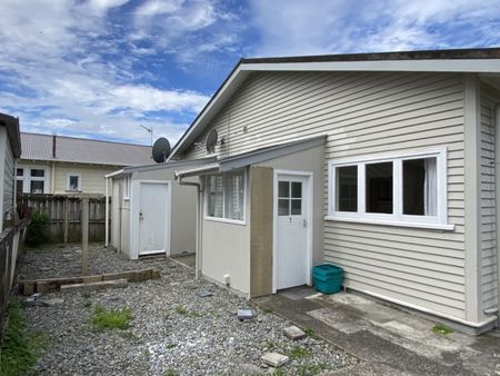 7 Trafalgar Street, Johnsonville - Photo 3