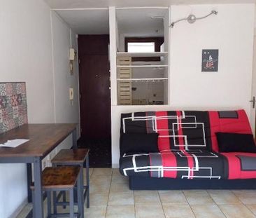 Location Appartement 1 pièce 25m² BORDEAUX 33000 - Photo 2