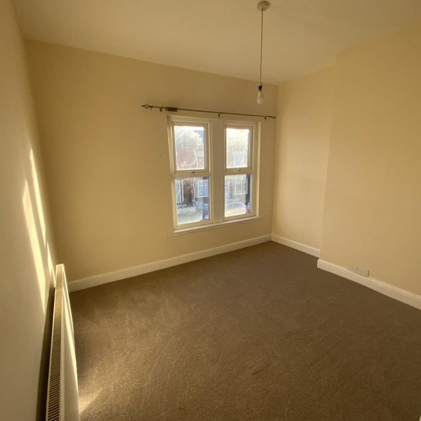 2 bedroom house - mid terrace to rent - Photo 1