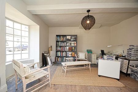 4 bedroom detached house to rent - Photo 4