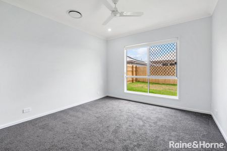 Brand New Family Home in The Sanctuary Estate - Photo 3