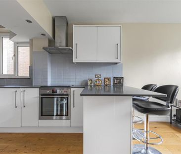 1 Bed Flat, Harwood Court, SW15 - Photo 6
