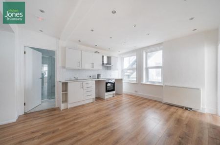 2 bedroom flat to rent - Photo 4