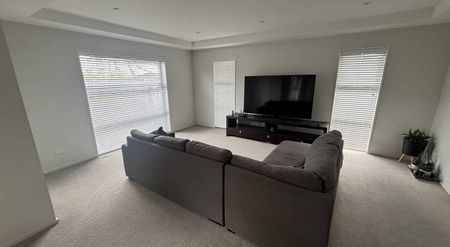 Available before Christmas! - Photo 2