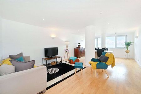 Located in this desirable riverside development is this vast two bedroom apartment, which has recently been redecorated throughout. - Photo 3