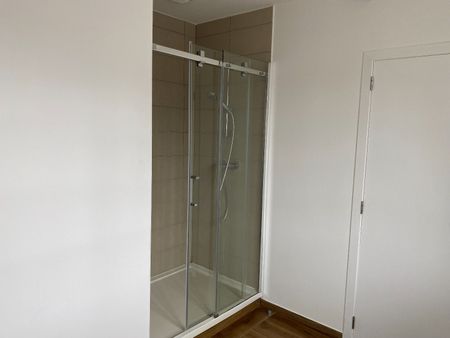 Volledig gerenoveerd 2 slaapkamer appartement - Foto 4