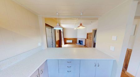 City Centre - 3 Bedrooms - Photo 4