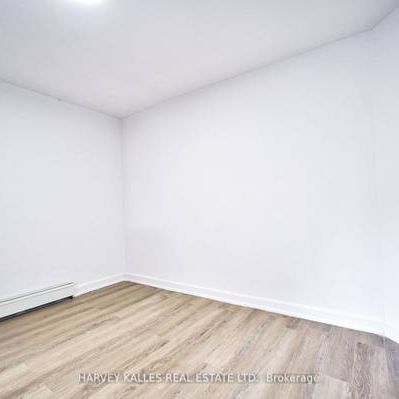 TWO MONTH'S FREE RENT! Recent renovations 700+sqft mins to TTC subway! - Photo 1