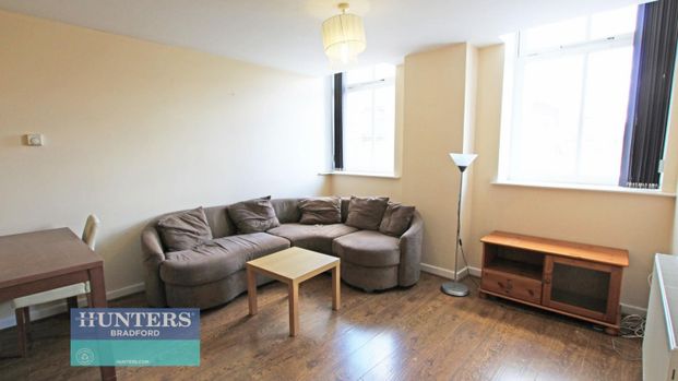 1 bedroom Flat To Let - Photo 1