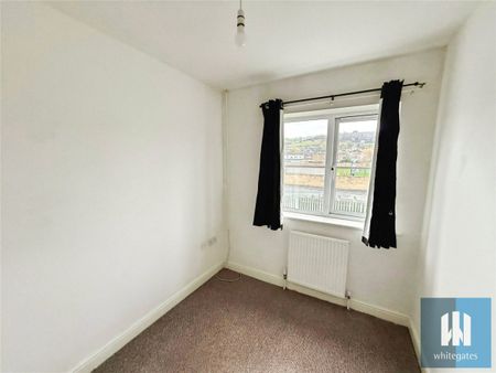 Old Earth, Elland, HX5 - Photo 3