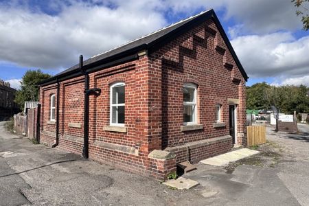 1 Bedroom Detached To Let - Photo 3