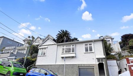 Welcome to 38 Hawker Street in Mount Victoria - Photo 2